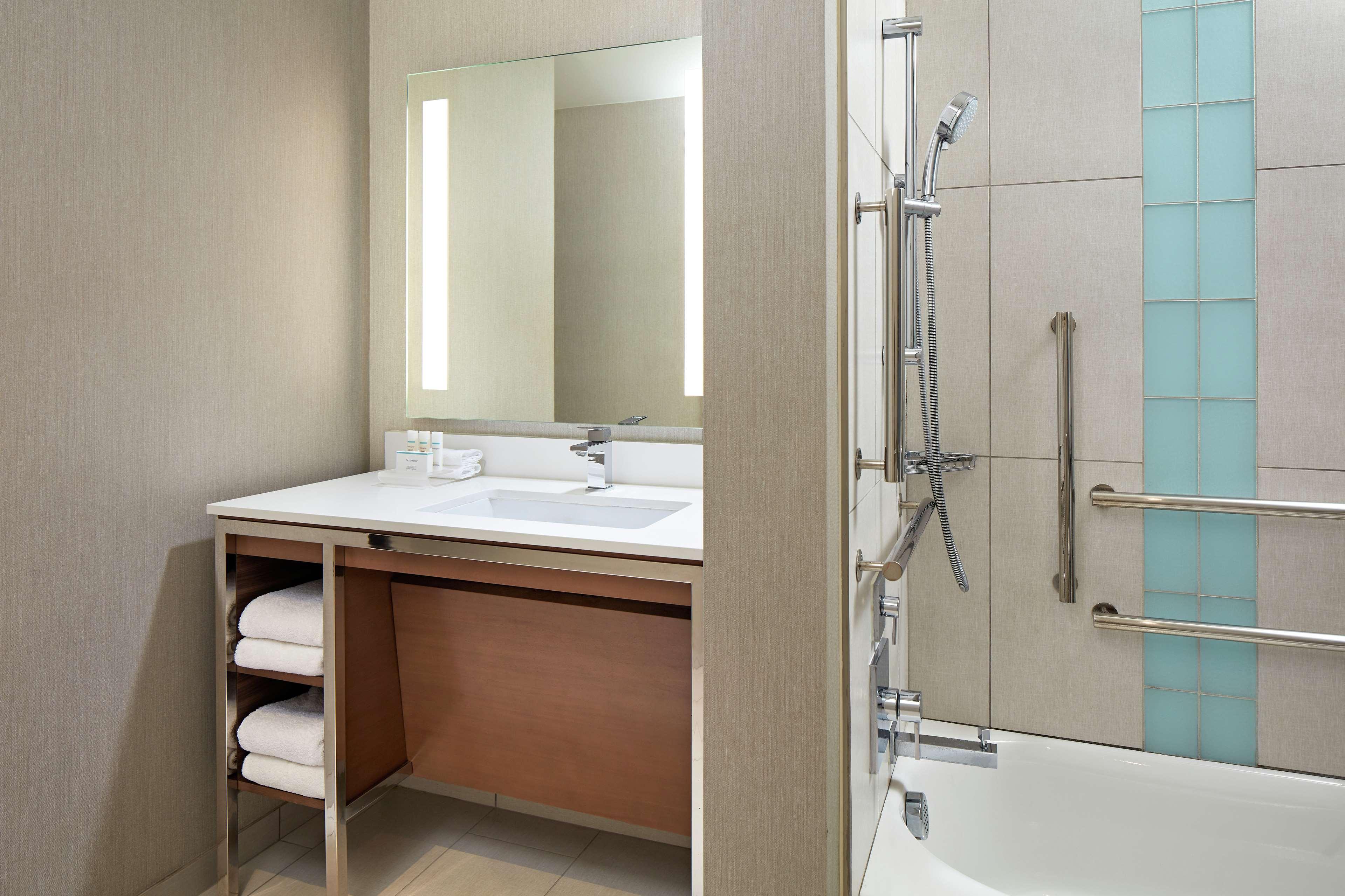Homewood Suites By Hilton San Diego Hotel Circle/Seaworld Area מראה חיצוני תמונה